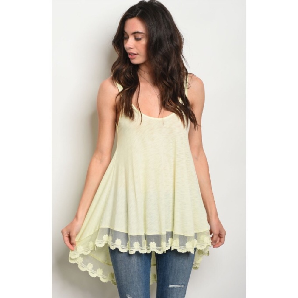 •LAST 1• Yellow Lace Low Scoop Back Tunic Tank